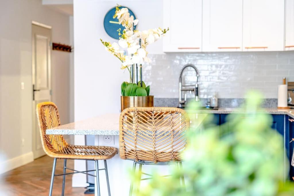 Le Plan-de-la-Tour Superbe Appartement Neuf, Climatise Centre Village מראה חיצוני תמונה